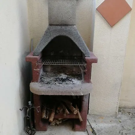 Mussilimbrosu アパート *